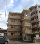 ＥＡＳＴ ＣＯＵＲＴ