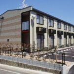 レオパレス花山手 